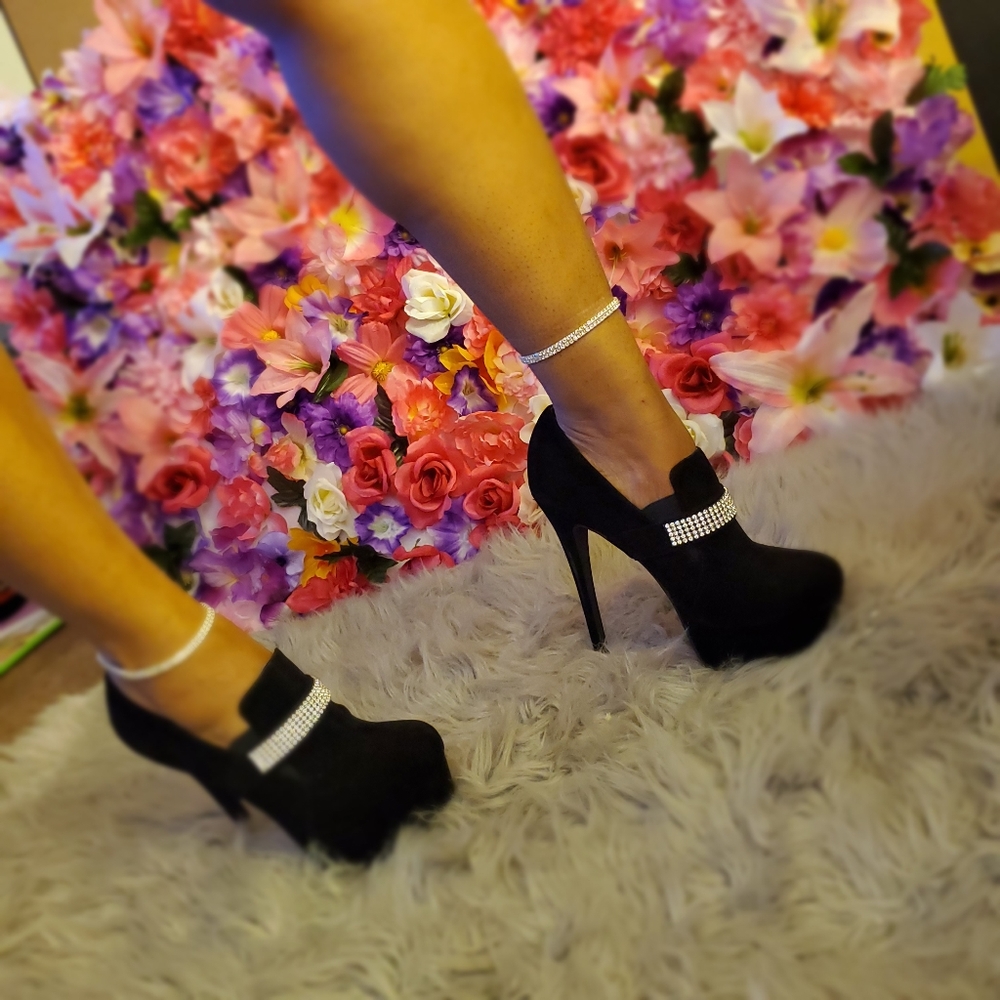 Black suede heels